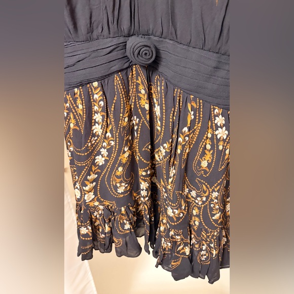 Farm Rio Black Paisley Print Long-Sleeve Mini Dress - Picture 5 of 15